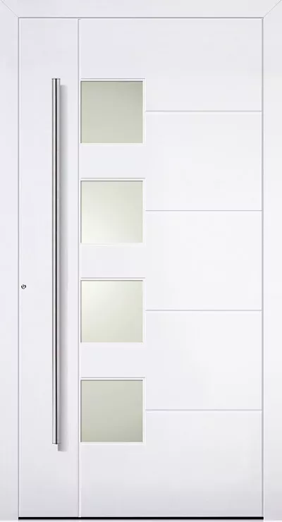 Białe, nowoczesne drzwi wejściowe z czterema pionowo ułożonymi kwadratowymi szybkami i długim pionowym uchwytem ze stali po lewej stronie.