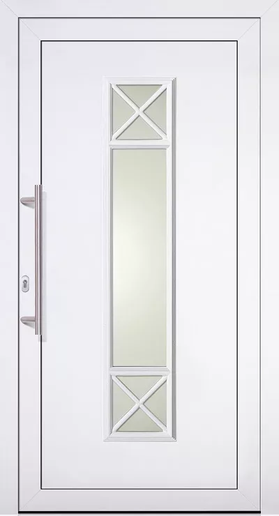 Białe nowoczesne drzwi wejściowe z wypełnieniem drzwiowym Adeco Secco z wąskim pionowym przeszkleniem pośrodku, dekoracyjnymi szprosami w kształcie X u góry i na dole oraz długim metalowym pochwytem i zamkiem po lewej stronie.