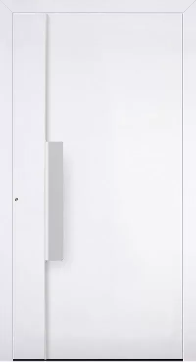 Minimalistyczne białe drzwi o gładkiej powierzchni z długim pionowym uchwytem i widocznym zamkiem po lewej.