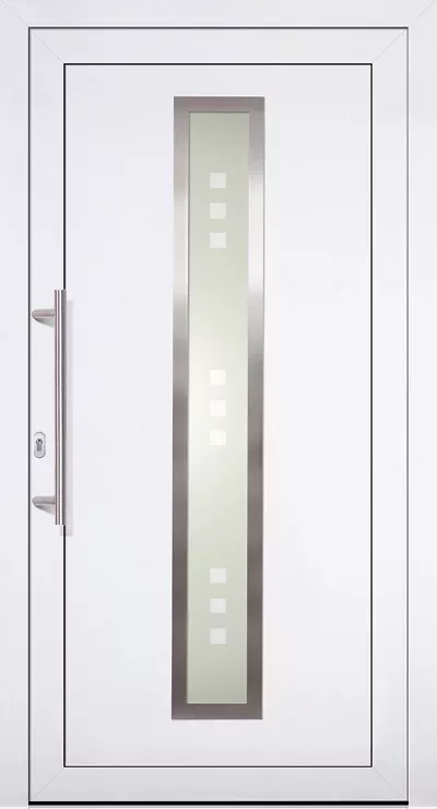 Białe, nowoczesne drzwi z wypełnieniem drzwiowym Adeco Zento z wąskim, pionowym przeszkleniem z matowego szkła z kwadratowymi wstawkami, obramowanym metalem, oraz długim pionowym pochwytem po lewej stronie.